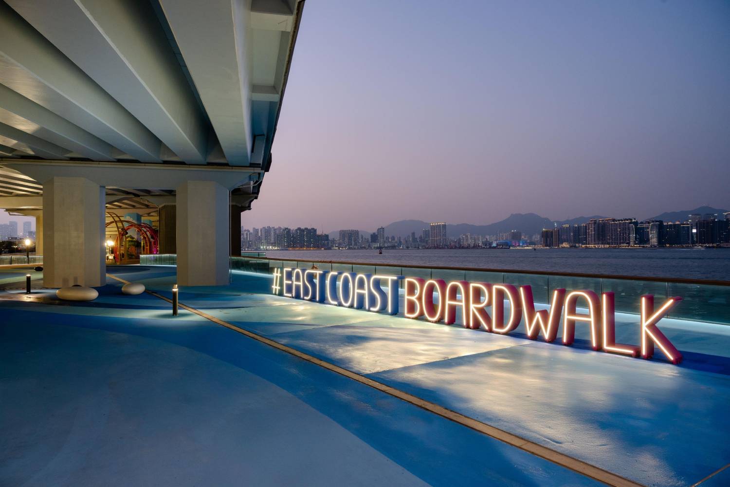 Stroll East Coast: East Coast Boardwalk Tour