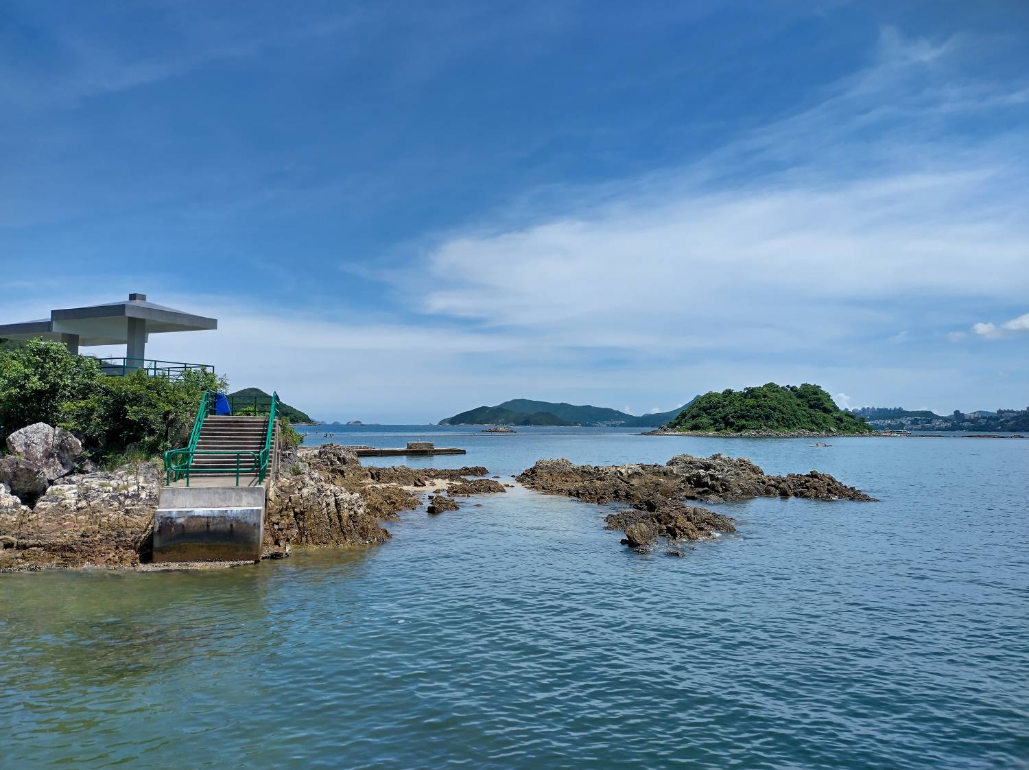 Sai Kung Island Hopping Day Tour: Yim Tin Tsai × Sharp Island
